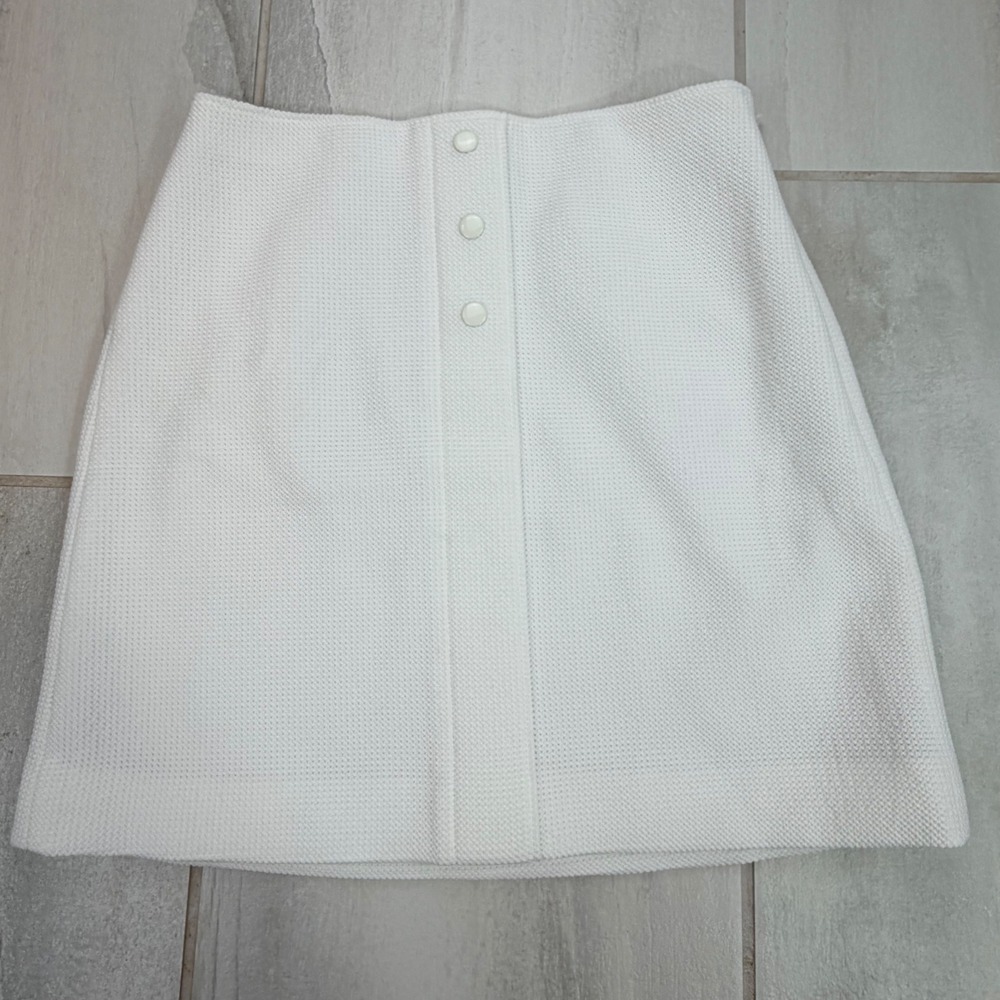 Club Monaco White Textured Basketweave A-Line Mini Skirt Size 2 Side Zip